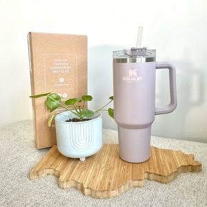 Stanley Adventure Quencher Tumbler Abalone 40oz